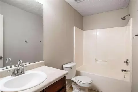Bath - 11151 Aliyah Dr, Hampton, GA 30228 photo 2 of 2