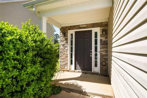 11151 Aliyah Dr, Hampton, GA 30228