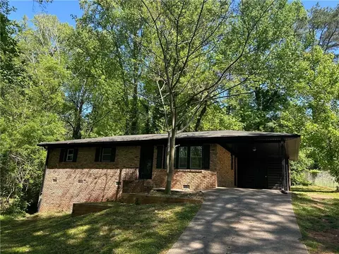 624 Moselle Dr SW, Mableton, GA 30126