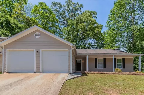 1363 To Lani Farm Rd, Stone Mountain, GA 30083