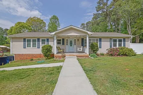 5185 Twin Oak Dr NE, Woodstock, GA 30188