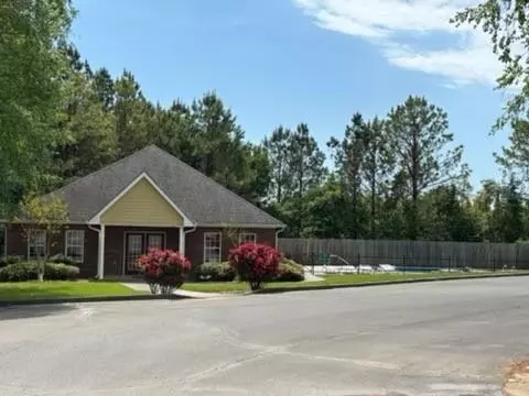 108 Waterford Dr, Calhoun, GA 30701