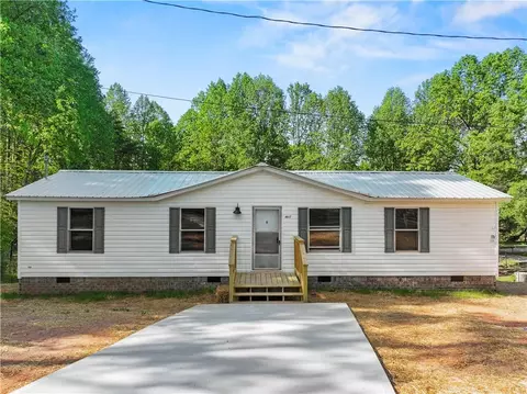 4917 Gilstrap Cir, Gainesville, GA 30506