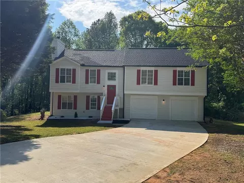 5920 Homestead Ct, Rex, GA 30273