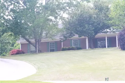 4045 Fawn Valley Dr, Loganville, GA 30052