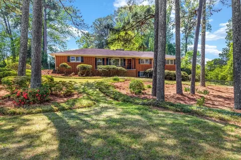 2396 Midvale Cir, Tucker, GA 30084