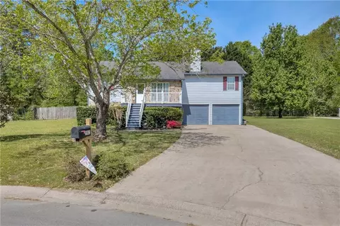 582 Linda Ln, Powder Springs, GA 30127