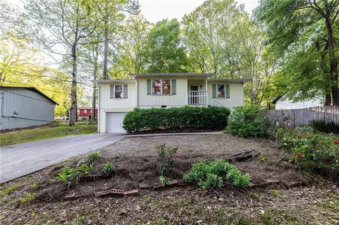 683 Waleska Rd, Canton, GA 30114