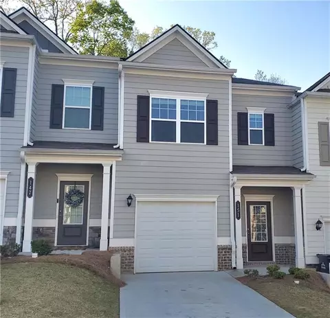 151 Sawgrass Dr, Ball Ground, GA 30107