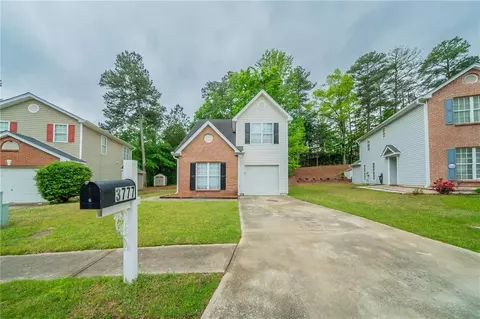 3777 Oakland Spring Ct, Snellville, GA 30039
