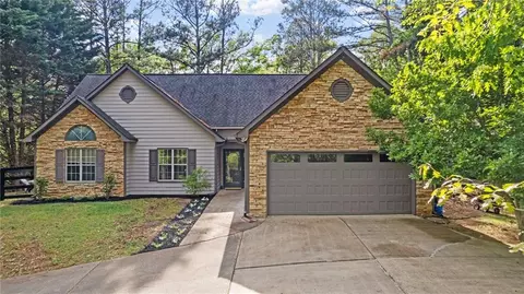 130 Laguna Springs Dr, Woodstock, GA 30188
