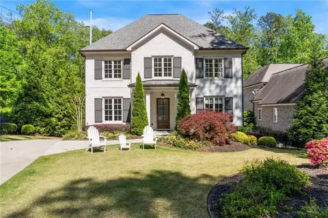 3091 Rhodenhaven Dr NW, Atlanta, GA 30327