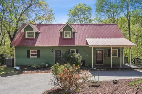 68 Flynt Ridge Dr, Dahlonega, GA 30533
