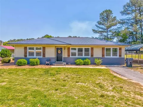 426 N College Dr N, Cedartown, GA 30125