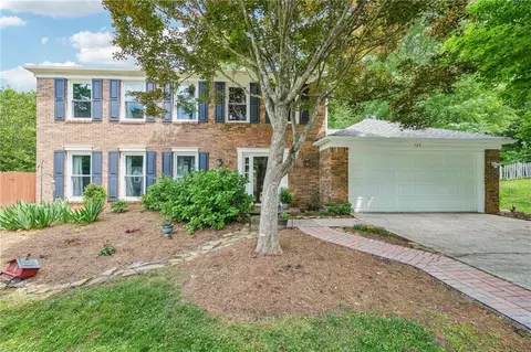 725 Crab Orchard Ct, Roswell, GA 30076