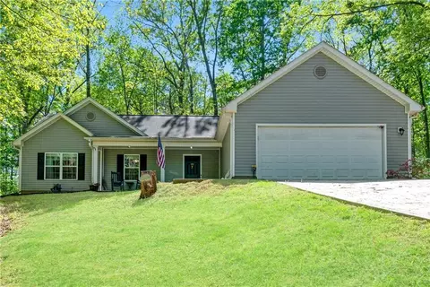 12 Mulberry Rd, Winder, GA 30680