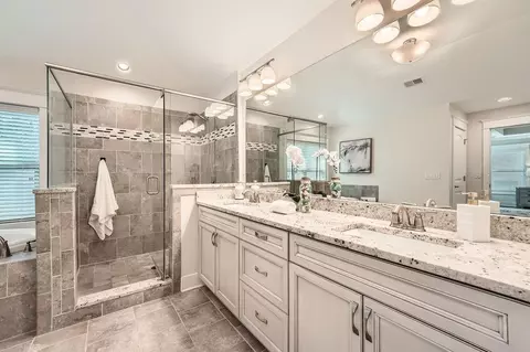 Bath - 3699 School St, Chamblee, GA 30341 photo 1 of 2