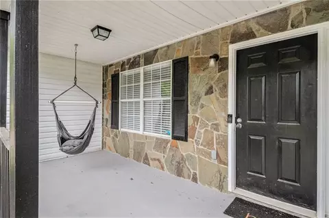 Exterior - 70 Brandon Dr, Covington, GA 30016 photo 4 of 7