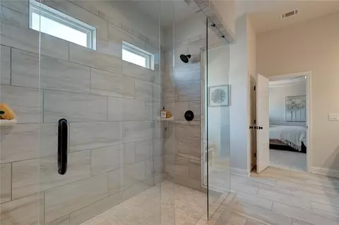 Bath - 61 Wingate Dr, Winder, GA 30680 photo 4 of 5