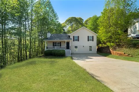 3855 Lee Ann Dr, Gainesville, GA 30507