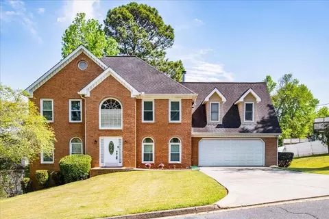 2253 Carrington Dr, Ellenwood, GA 30294