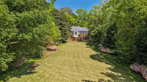 289 W Paces Ferry Rd NW, Atlanta, GA 30305