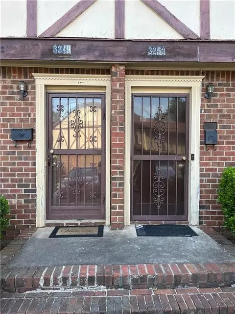 3250 Abbeywood Dr, Decatur, GA 30034