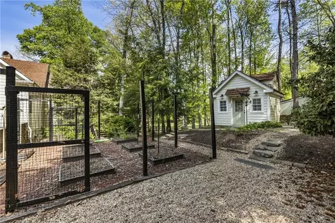 Exterior - 14840 E Bluff Rd, Milton, GA 30004 photo 17 of 29