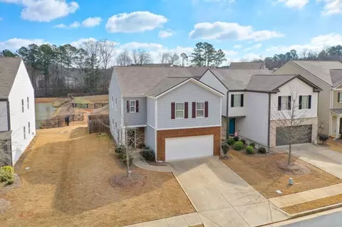 137 Centennial Ridge Dr, Acworth, GA 30102