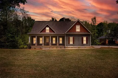 263 Hudson River Dr, Commerce, GA 30530