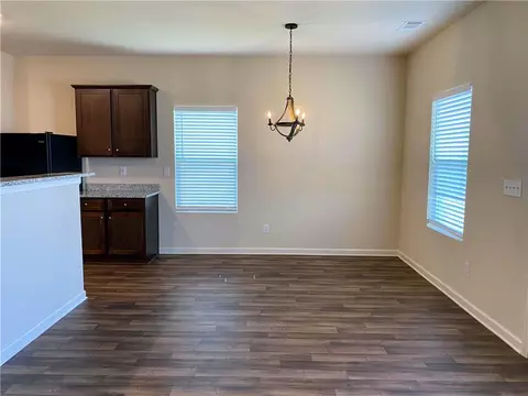 373 Darling Ln, Pendergrass, GA 30567 photo 4