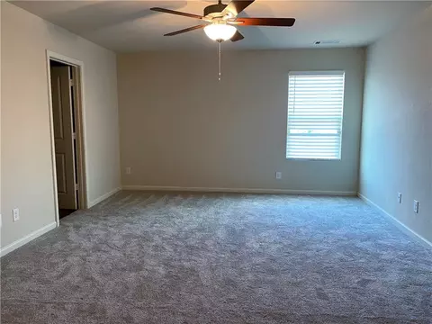 373 Darling Ln, Pendergrass, GA 30567 photo 6