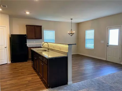 373 Darling Ln, Pendergrass, GA 30567 photo 3