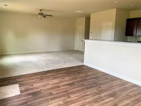 373 Darling Ln, Pendergrass, GA 30567 photo 5