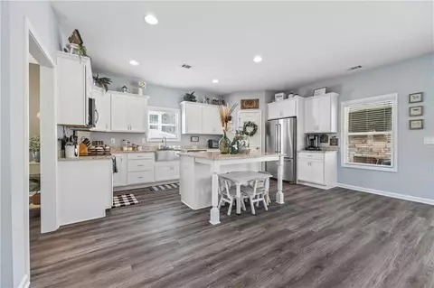 6552 River Station Dr, Lula, GA 30554 photo 11