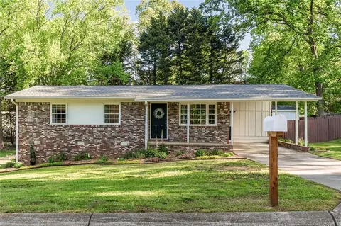 2079 Nancy Cir SE, Smyrna, GA 30080