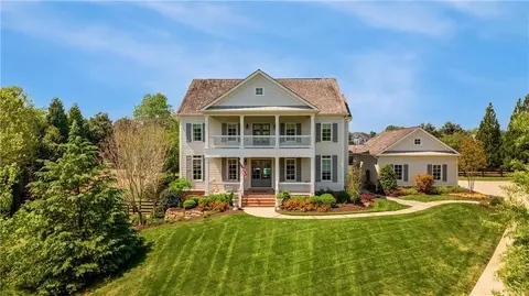 210 Tifton Ln, Roswell, GA 30075