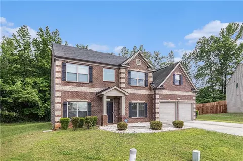 Exterior - 3225 Rex Ridge Dr, Rex, GA 30273 photo 4 of 9