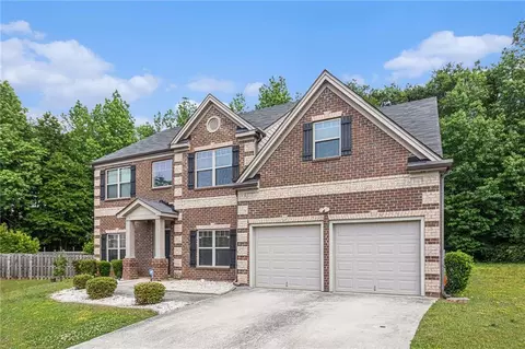 Exterior - 3225 Rex Ridge Dr, Rex, GA 30273 photo 3 of 9