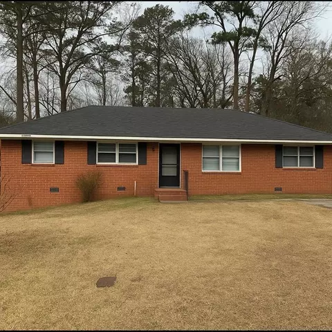 2410 Tredway Dr, Macon, GA 31211