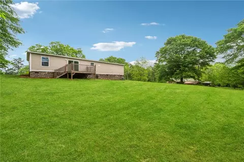 Exterior - 353 Scott Cir, Toccoa, GA 30577 photo 5 of 6