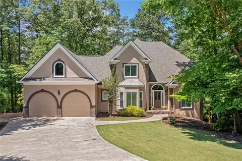 1336 Amberwood Dr, Woodstock, GA 30189