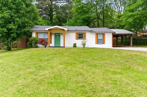 2804 Hall Dr SE, Smyrna, GA 30082