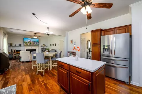 Kitchen - 3545 River Summit Trl, Duluth, GA 30097 photo 4 of 6