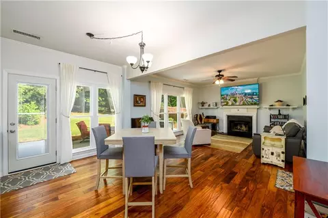 Dining - 3545 River Summit Trl, Duluth, GA 30097 photo 4 of 4