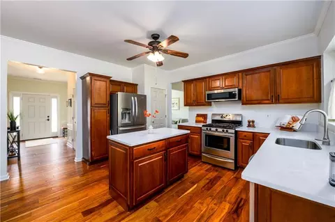 Kitchen - 3545 River Summit Trl, Duluth, GA 30097 photo 3 of 6