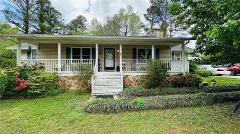 661 Winndale Rd, Dallas, GA 30157