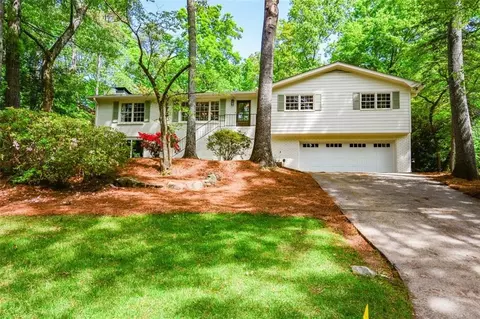 2840 Wendy Ln, Marietta, GA 30062
