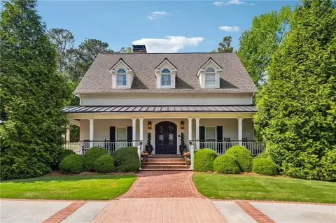 5122 Cantrell Pt SE, Acworth, GA 30101