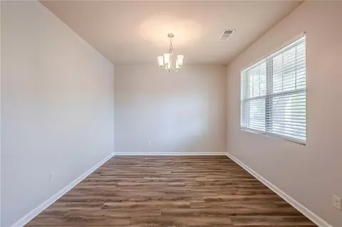 1003 Eldon Ln, Fairburn, GA 30213 photo 3